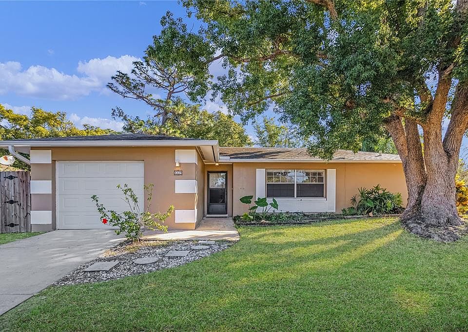 1st image of 5229 N WOODCREST DRIVE