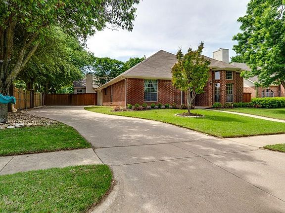 2nd image of 601 Dove Creek Cir