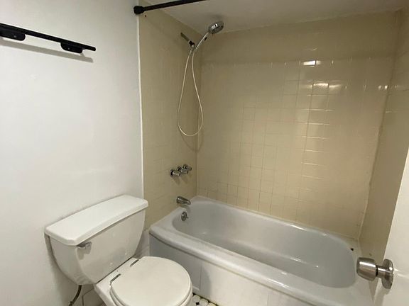 3rd image of 101 Southside Ave APT A