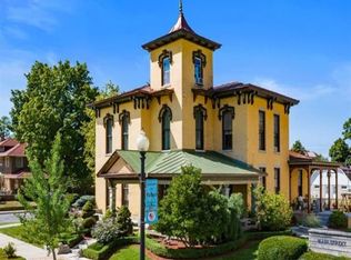 230 S Main St, Winchester, IN 47394