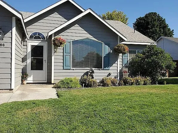 688 W Wren Ave, Hermiston, OR 97838