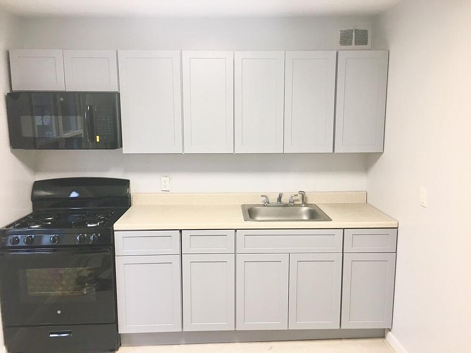 1st image of 43 Hawthorne Ave