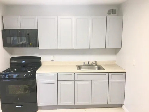 43 Hawthorne Ave Photo 1