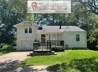 9615 E 66th St, Raytown, MO 64133