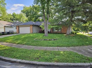 4560 S Crescent Ave, Springfield, MO 65804