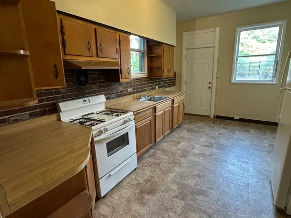 3412 Ward St, Pittsburgh, PA 15213
