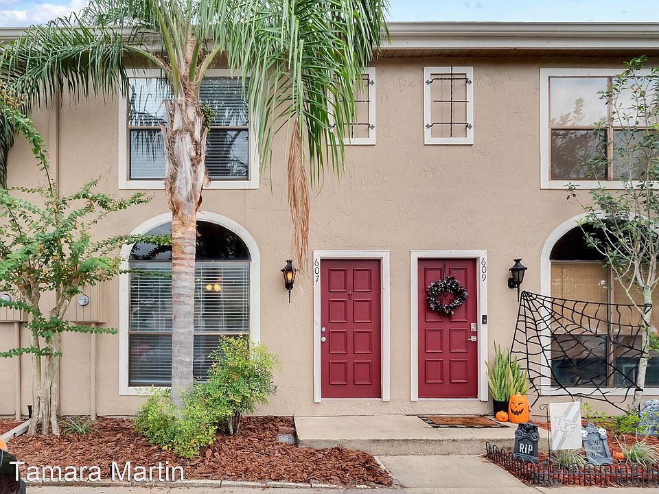 1st image of 607 Casa Park Ct #L