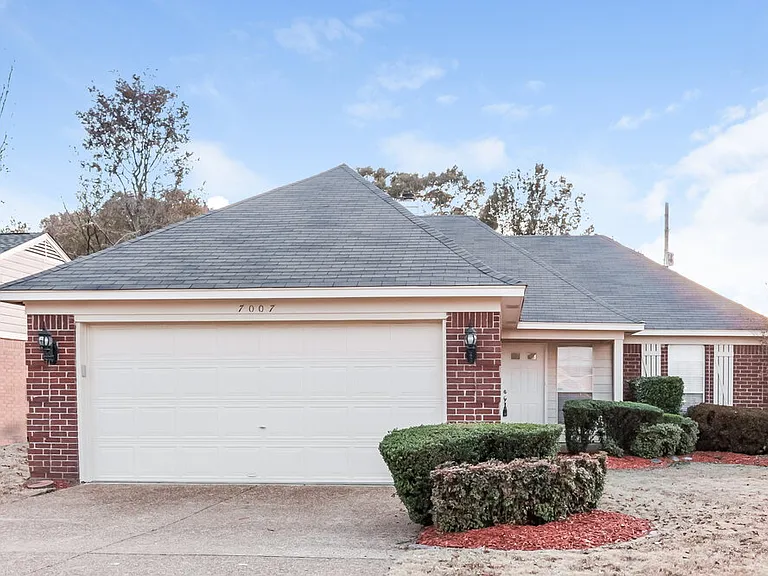 7007 Raleigh Lagrange Rd — Photo 1
