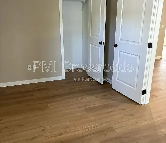 1605 Winchester Ave #1 — Photo 10