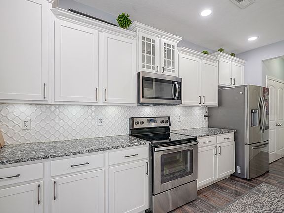5th image of 8552 N Deer Hill Dr