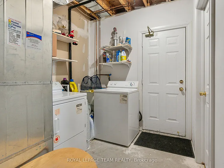 51 Castle Glen Cres — Photo 14