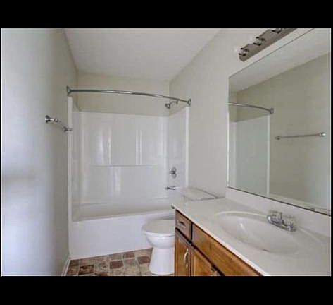 4th image of 509 Fox Trot Dr
