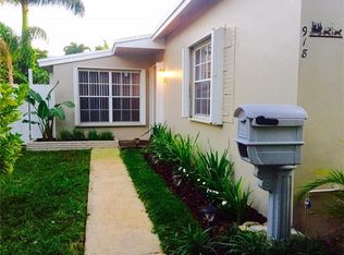 918 NE 4th Ct, Hallandale Beach, FL 33009