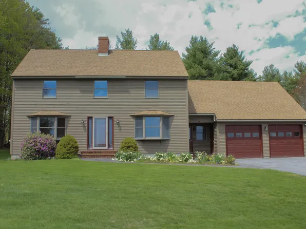 44 Dolloff Rd, Gorham, ME 04038