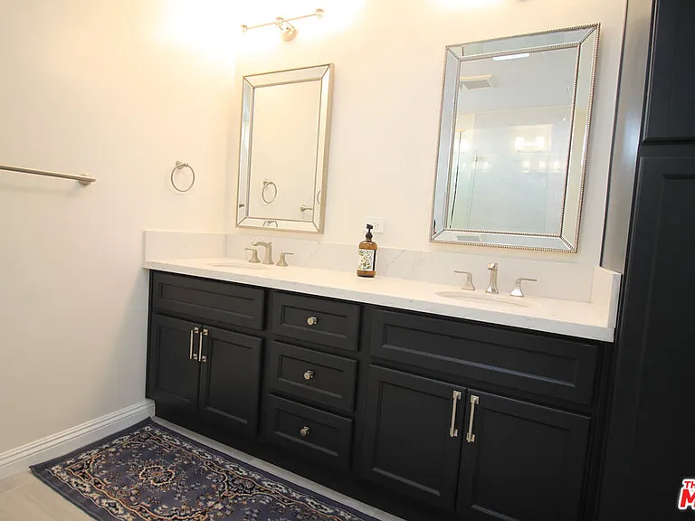 6605 S Sherbourne Dr — Photo 22