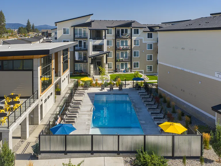 Rivers Edge Apartments — Photo 47