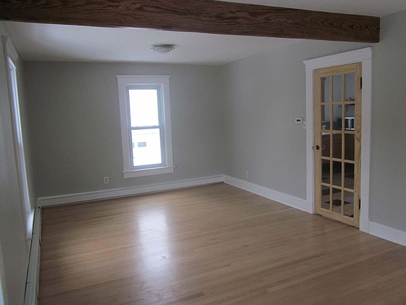 5th image of 421 Fountain St APT 2
