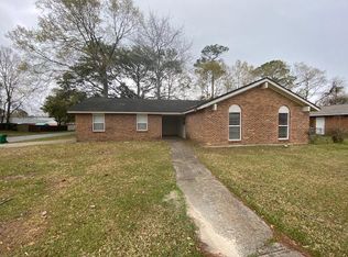 7420 Marathon Dr, Biloxi, MS 39532