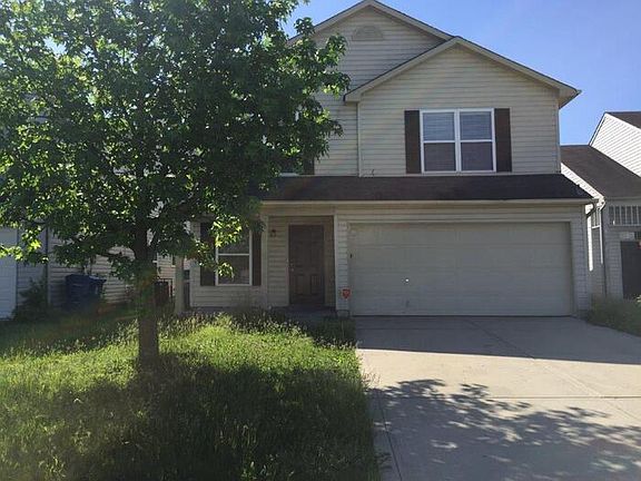 2nd image of 10827 Sterling Apple Dr