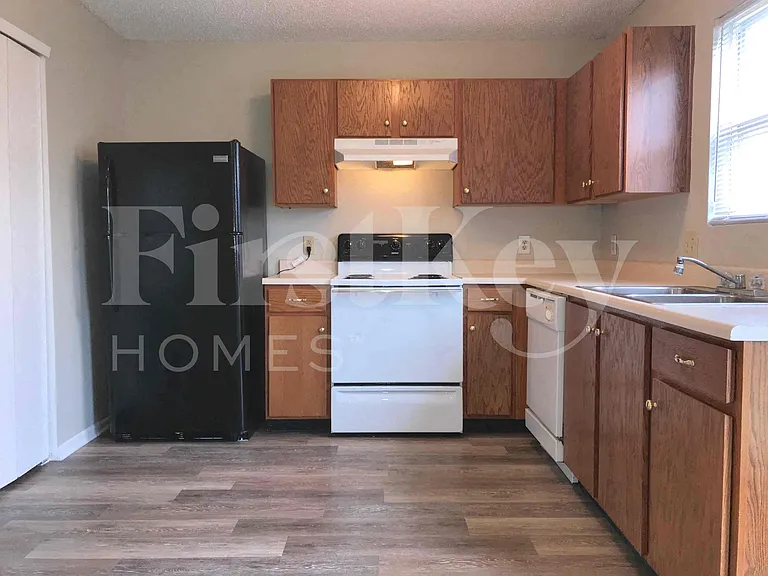 3539 Brandenburg Blvd — Photo 5