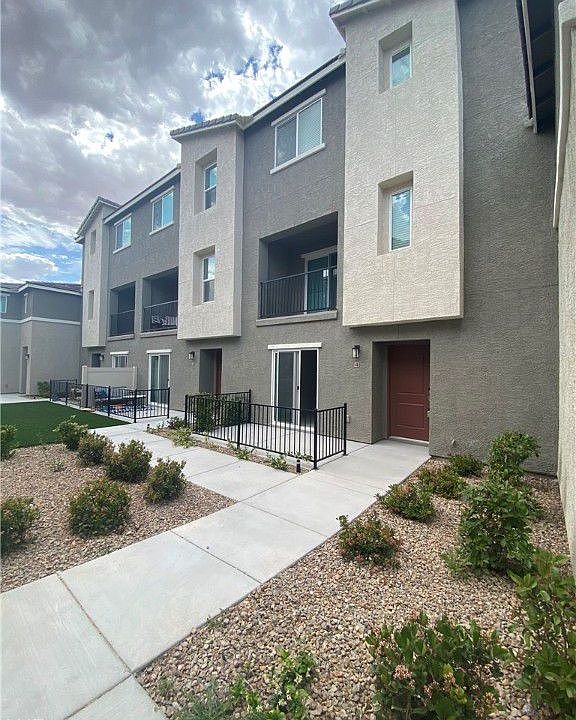 1st image of 2825 Copper Wind Ln #4