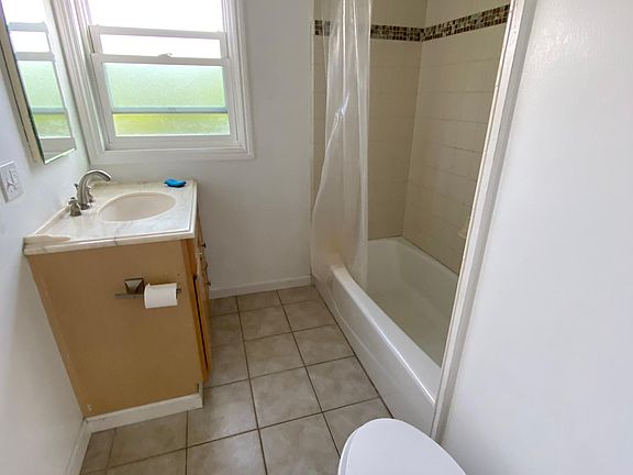 5th image of 1043 Palms Blvd #1043