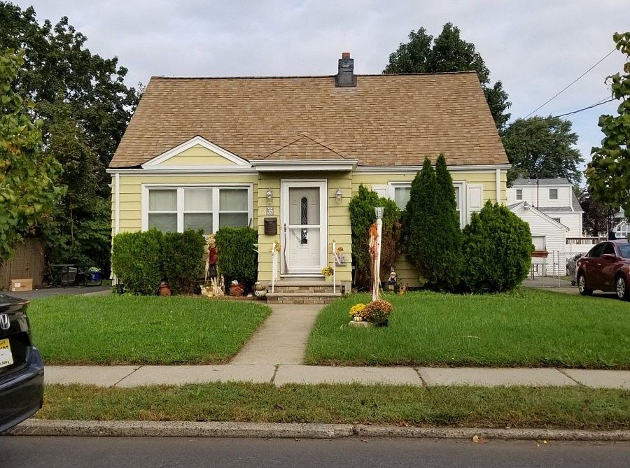 1st image of 35 Garwood Ct S