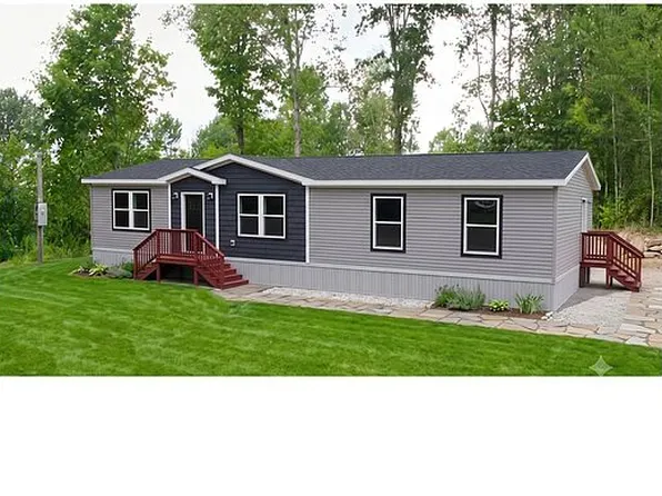 95 Bowdoin Pines Rd, Bowdoin, ME 04287