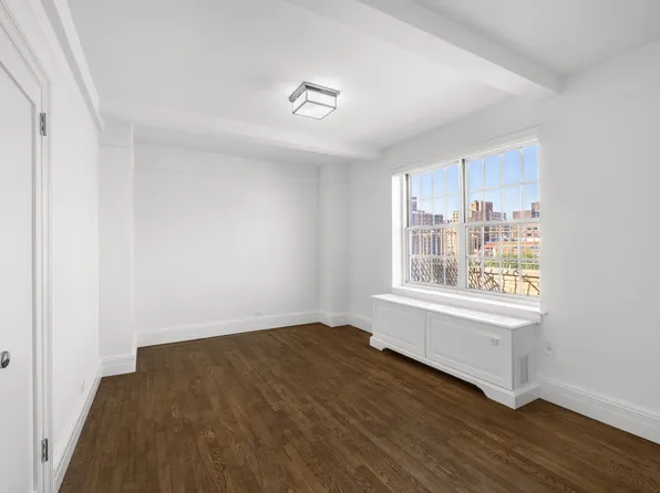 115 West 86th Street image 1 of 10