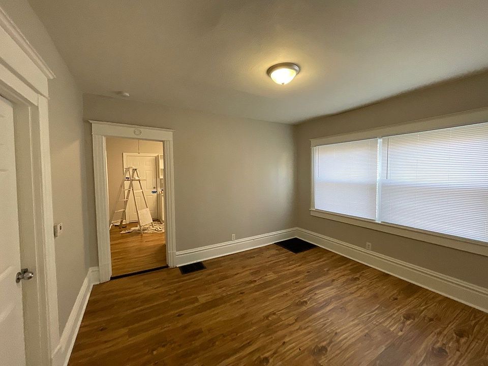 1st image of 1413 N 5th St