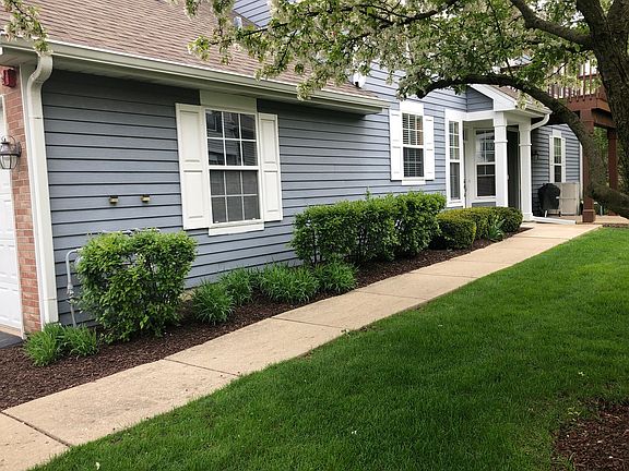 4th image of 145 Shorewood Dr