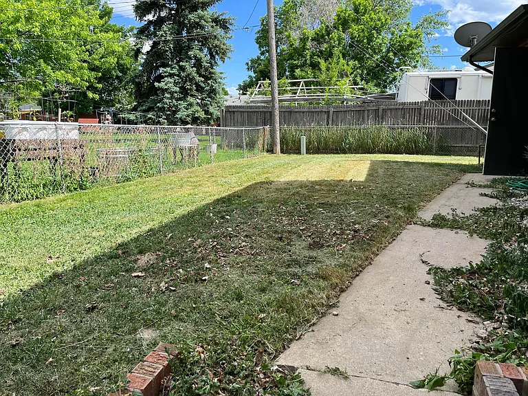 3520 Sheridan Ave — Photo 44