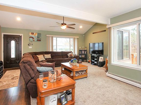 2nd image of 17 Gaton Ln