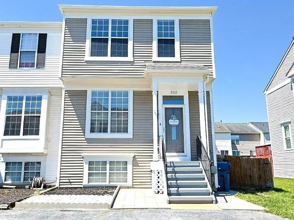 312 Wren Ct, Newark, DE 19702