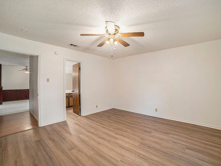 1608 San Antone Ln — Photo 5