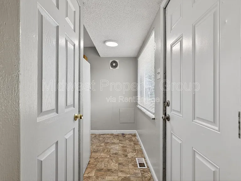 257 Glen Garry Rd — Photo 16