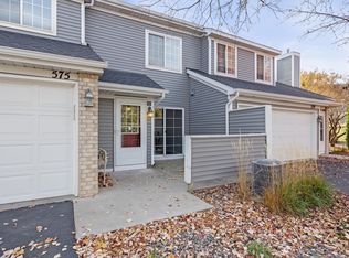 575 Mission Hills Way W, Chanhassen, MN 55317