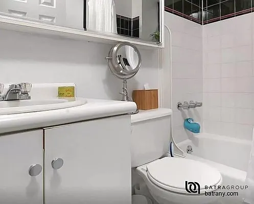 Rented by Batra Group Inc | media 3