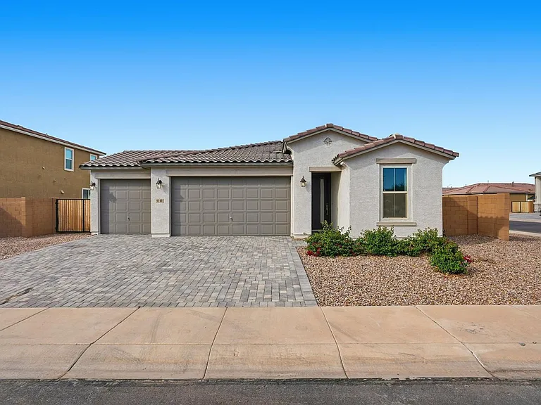 641 S Davidson Ln — Photo 1