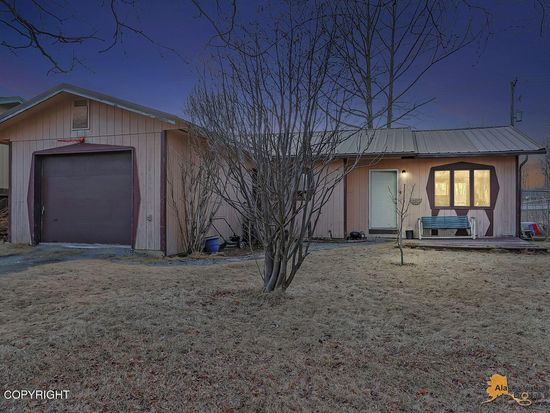 150 S Edinborough Dr, Palmer, AK 99645