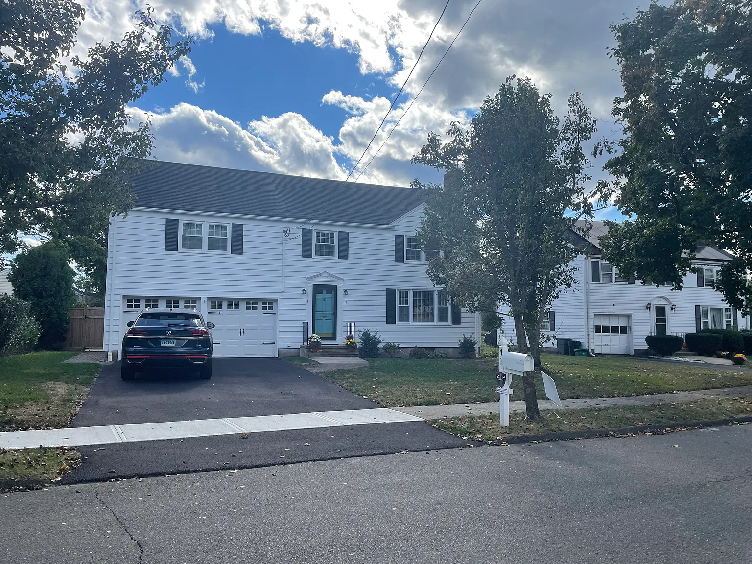 4 bed, 2278 sqft, $4,900 — Photo 1
