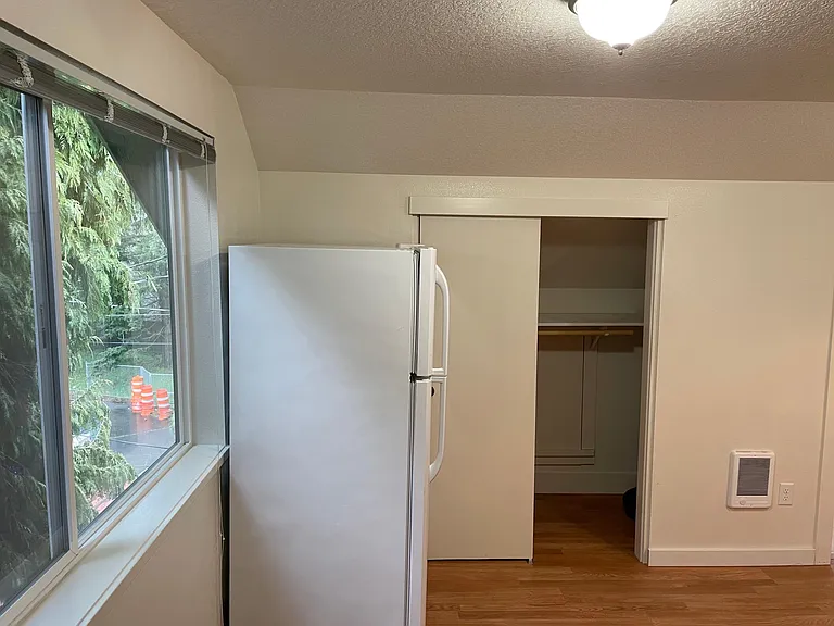 1249 N Prescott St #2 — Photo 8