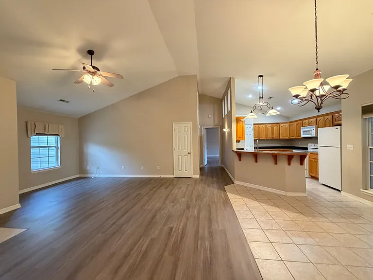 285 Willowbrooke — Photo 22