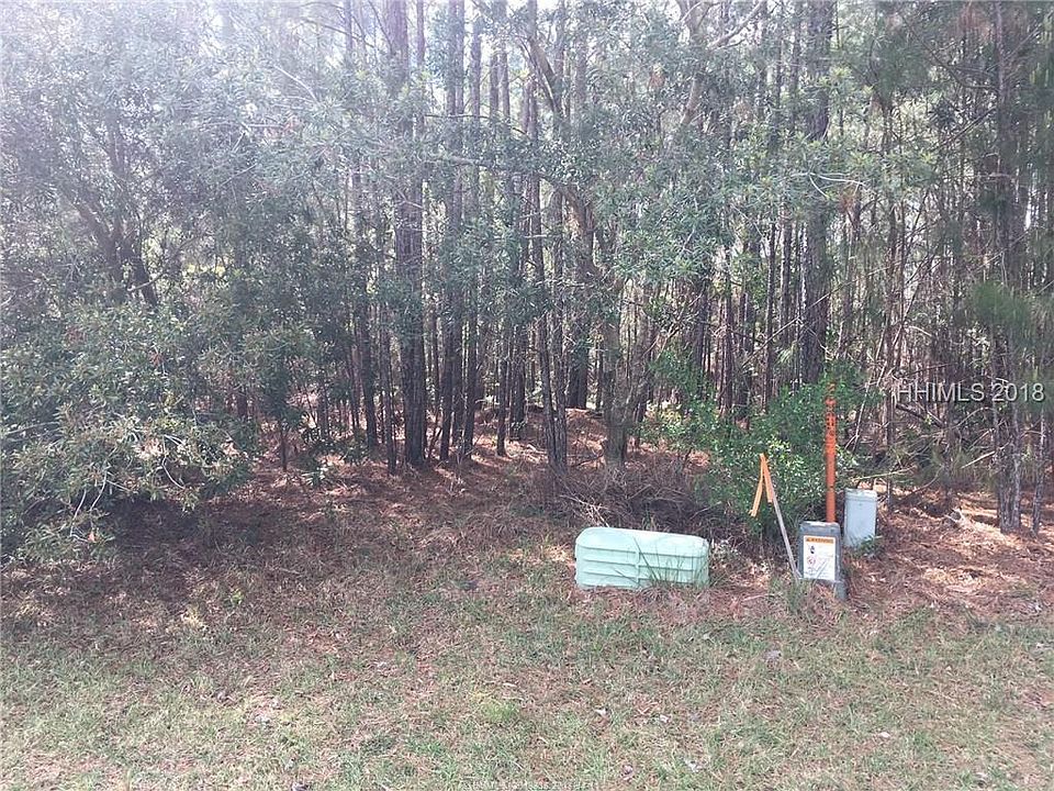 2nd image of 8 Dory Ct