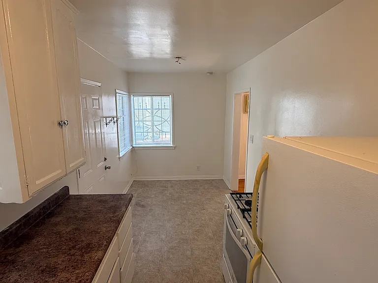 1951 N Wilcox Ave #1 — Photo 13