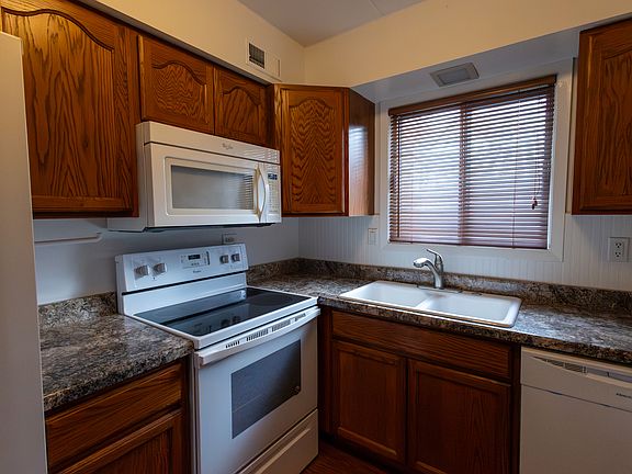 4th image of 5707 129th St APT 1D