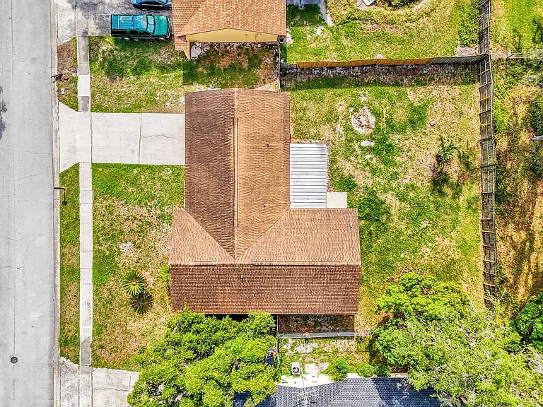 320 Heather Ave — Photo 26