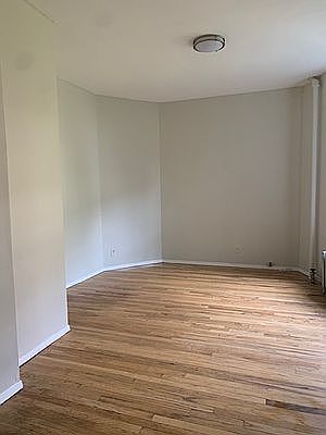 1st image of 165 W 4th St APT 8