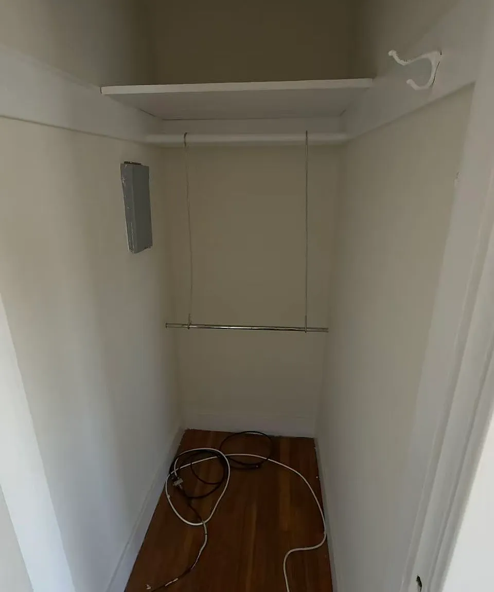 Studio, 550 sqft, $2,999 — Photo 2