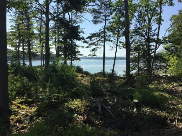 6-35 & 36 Falcon Lane, Lamoine, ME 04605